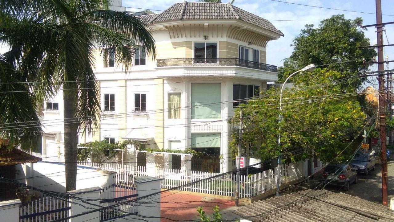 Daffodils Spice Court Hotel Kochi Exterior photo
